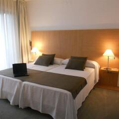 Montserrat Hotel & Training Center комната для гостей