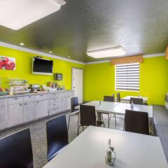 Отель Quality Inn Near Hollywood Walk of Fame США, Лос-Анджелес - 1 отзыв об отеле, цены и фото номеров - забронировать отель Quality Inn Near Hollywood Walk of Fame онлайн питание