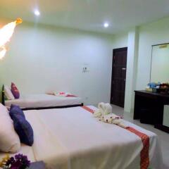 Отель Thana Patong Guesthouse спа