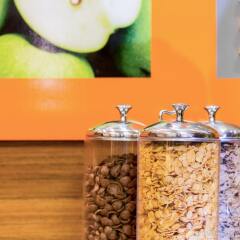 Отель Holiday Inn Express Lisbon Airport комната для гостей
