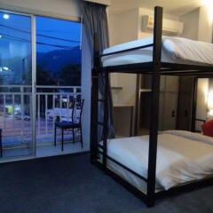 Balcony Hostel Patong балкон