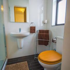 Отель Harbour View Host Family Bed and Breakfast ванная фото 2