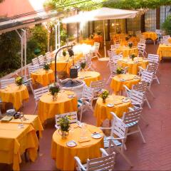 Hotel Saturnia & International