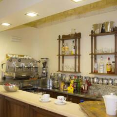 Hotel Lanzillotta Альберобелло гостиничный бар