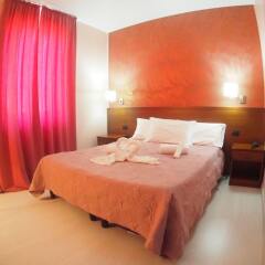 Hotel Montescano Сан-Мартино-Сиккомарио комната для гостей фото 4