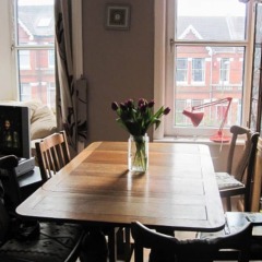 Отель Bright & Spacious 2 Bedroom Flat in Central Brighton Брайтон в номере