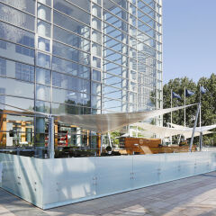 Hilton Warsaw Hotel & Convention Centre городской автобус
