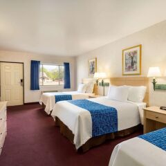 Отель Travelodge by Wyndham Niagara Falls США, Ниагара-Фолс - отзывы, цены и фото номеров - забронировать отель Travelodge by Wyndham Niagara Falls онлайн