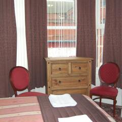 The Trafford Hotel удобства в номере