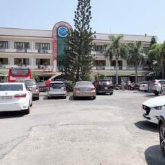 Отель Cong Doan Hotel Vung Tau Вьетнам, Вунгтау - отзывы, цены и фото номеров - забронировать отель Cong Doan Hotel Vung Tau онлайн парковка