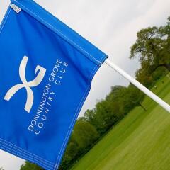 Отель Donnington Grove and Country Club бассейн