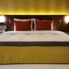 Hotel Metropolitan Edmont Tokyo сейф в номере