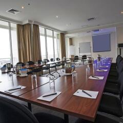 Отель Clarion Suites Gateway фото 2