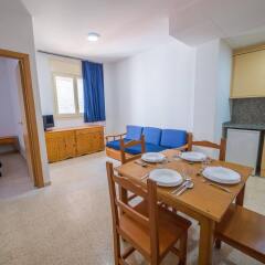 Отель Apartamentos AR Dalia Испания, Льорет-де-Мар - отзывы, цены и фото номеров - забронировать отель Apartamentos AR Dalia онлайн комната для гостей фото 4