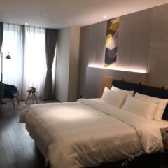 Отель Motel 168 Guangzhou Dadao Inn комната для гостей фото 3