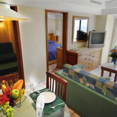 Ocean Breeze Hotel Mazatlan комната для гостей фото 4
