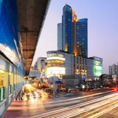 Отель Solitaire Bangkok Sukhumvit 11 городской автобус