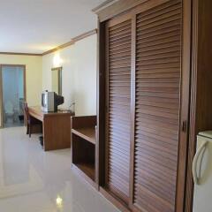 Отель Mikes Place Hotel Таиланд, Бангкок - отзывы, цены и фото номеров - забронировать отель Mikes Place Hotel онлайн сейф в номере