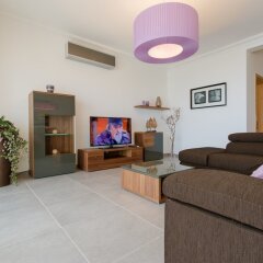 Отель Seaview APT Incl Pool IN Sliema Мальта, Слима - отзывы, цены и фото номеров - забронировать отель Seaview APT Incl Pool IN Sliema онлайн комната для гостей фото 5