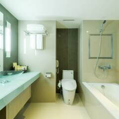 Отель Windsor Suites And Convention Бангкок ванная фото 2