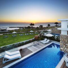 Отель Paradise Cove Luxurious Beach Villas бассейн фото 3