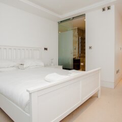 Апартаменты Exquisite 2 Bedroom Apartment In Bank комната для гостей фото 4