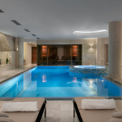 Kempinski Hotel Cathedral Square бассейн