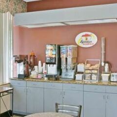Отель Super 8 by Wyndham Hollywood/LA Area США, Лос-Анджелес - отзывы, цены и фото номеров - забронировать отель Super 8 by Wyndham Hollywood/LA Area онлайн гостиничный бар