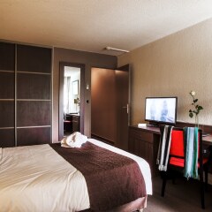 Отель Residence La Reserve Франция, Ферней-Вольтер - отзывы, цены и фото номеров - забронировать отель Residence La Reserve онлайн комната для гостей фото 5