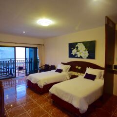 Гостевой дом Sugar Inn Phuket комната для гостей фото 4