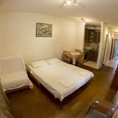 Отель SMS Apartments Черногория, Будва - отзывы, цены и фото номеров - забронировать отель SMS Apartments онлайн удобства в номере фото 2