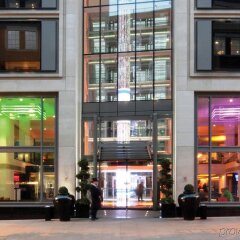 Отель Leonardo Royal Hotel London St Paul’s Великобритания, Лондон - отзывы, цены и фото номеров - забронировать отель Leonardo Royal Hotel London St Paul’s онлайн гостиничный бар