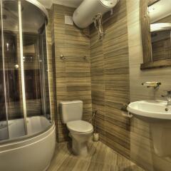 Hotel Forest Glade Чепеларе ванная