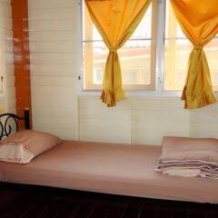 Baan Sathorn Backpacker Hostel Бангкок комната для гостей фото 3