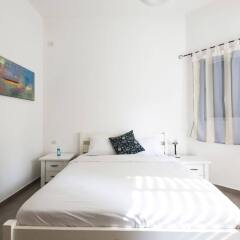 Sweet Inn Apartments Tel Aviv Израиль, Тель-Авив - отзывы, цены и фото номеров - забронировать отель Sweet Inn Apartments Tel Aviv онлайн комната для гостей фото 2