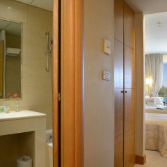 Plaza Resort Hotel ванная