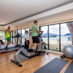 Отель Thavorn Beach Village Resort & Spa Phuket Таиланд, Пхукет - 4 отзыва об отеле, цены и фото номеров - забронировать отель Thavorn Beach Village Resort & Spa Phuket онлайн фитнесс-зал
