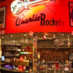 Charlie Rockets Youth Hostel Брюгге гостиничный бар