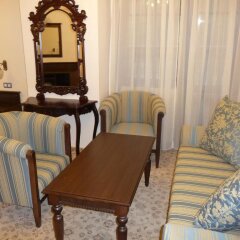 Отель Park Hotel Izvorite Болгария, Сливен - отзывы, цены и фото номеров - забронировать отель Park Hotel Izvorite онлайн комната для гостей фото 2