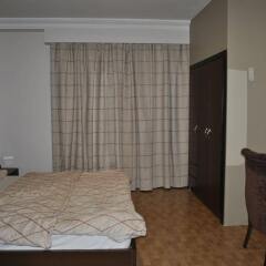 Alballouti Hotel Suites Амман комната для гостей