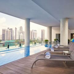 Отель The Quincy Hotel by Far East Hospitality Сингапур, Сингапур - отзывы, цены и фото номеров - забронировать отель The Quincy Hotel by Far East Hospitality онлайн бассейн фото 2