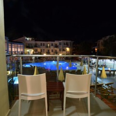 Belcehan Deluxe Hotel балкон