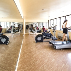 Отель Beyond Resort Kata фитнесс-зал фото 2