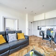 Отель Modern Home 5 Minutes Walk From Princes Street Великобритания, Эдинбург - отзывы, цены и фото номеров - забронировать отель Modern Home 5 Minutes Walk From Princes Street онлайн комната для гостей фото 3
