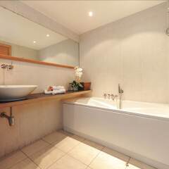 Отель Pavillon Riviera 1 YourHostHelper ванная фото 2