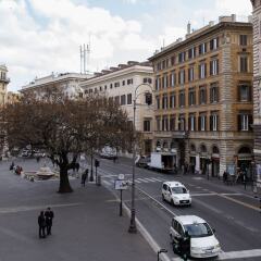 Отель Inn Rome Rooms & Suites фото 5