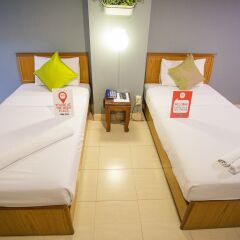 Отель Nida Rooms Charoenrat Bangklo Boulevard At Howard Square Таиланд, Бангкок - отзывы, цены и фото номеров - забронировать отель Nida Rooms Charoenrat Bangklo Boulevard At Howard Square онлайн комната для гостей фото 2