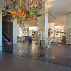 Отель Radisson Blu 1835 Hotel & Thalasso, Cannes Франция, Канны - 2 отзыва об отеле, цены и фото номеров - забронировать отель Radisson Blu 1835 Hotel & Thalasso, Cannes онлайн интерьер отеля