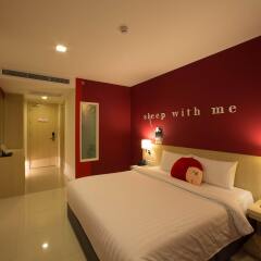 Sleep With Me Hotel design hotel @ patong комната для гостей фото 3
