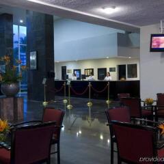 Отель Krystal Beach Acapulco гостиничный бар